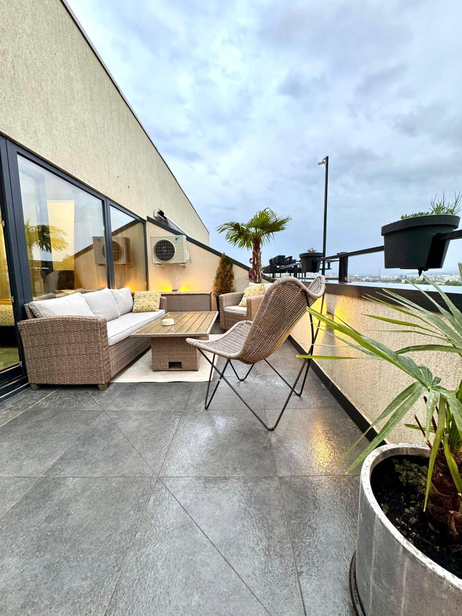 Apartamento Penthouse Exclusive View , Iasi Exterior foto