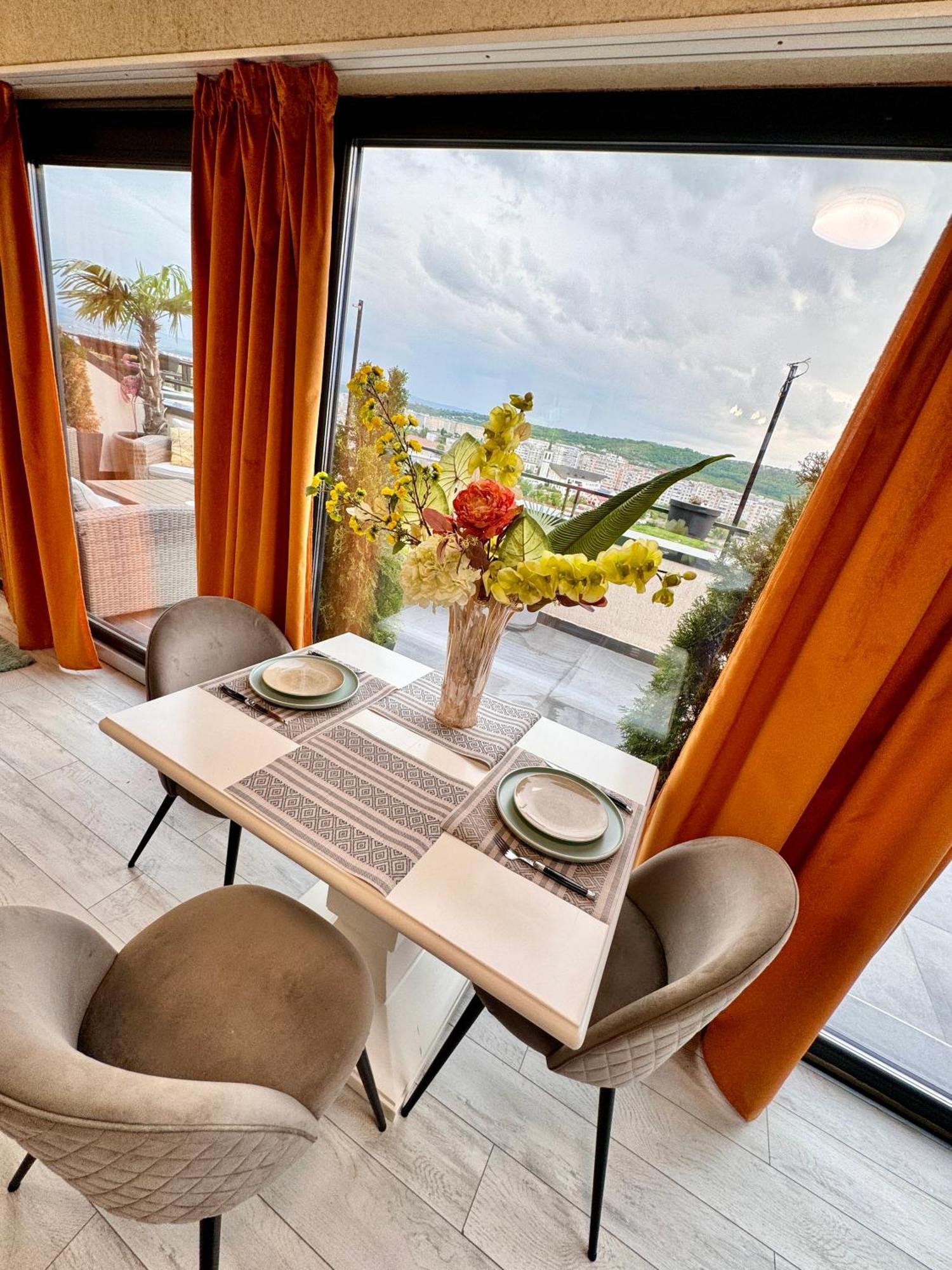 Apartamento Penthouse Exclusive View , Iasi Exterior foto