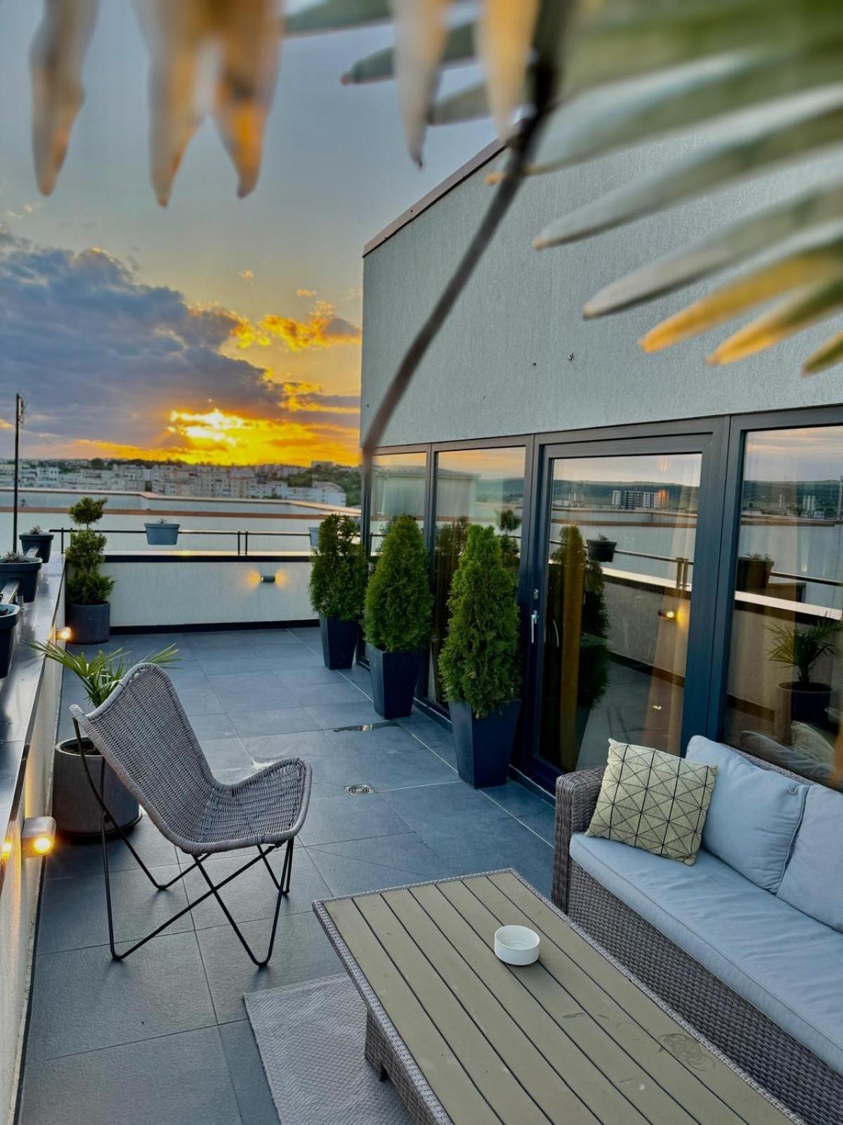 Apartamento Penthouse Exclusive View , Iasi Exterior foto